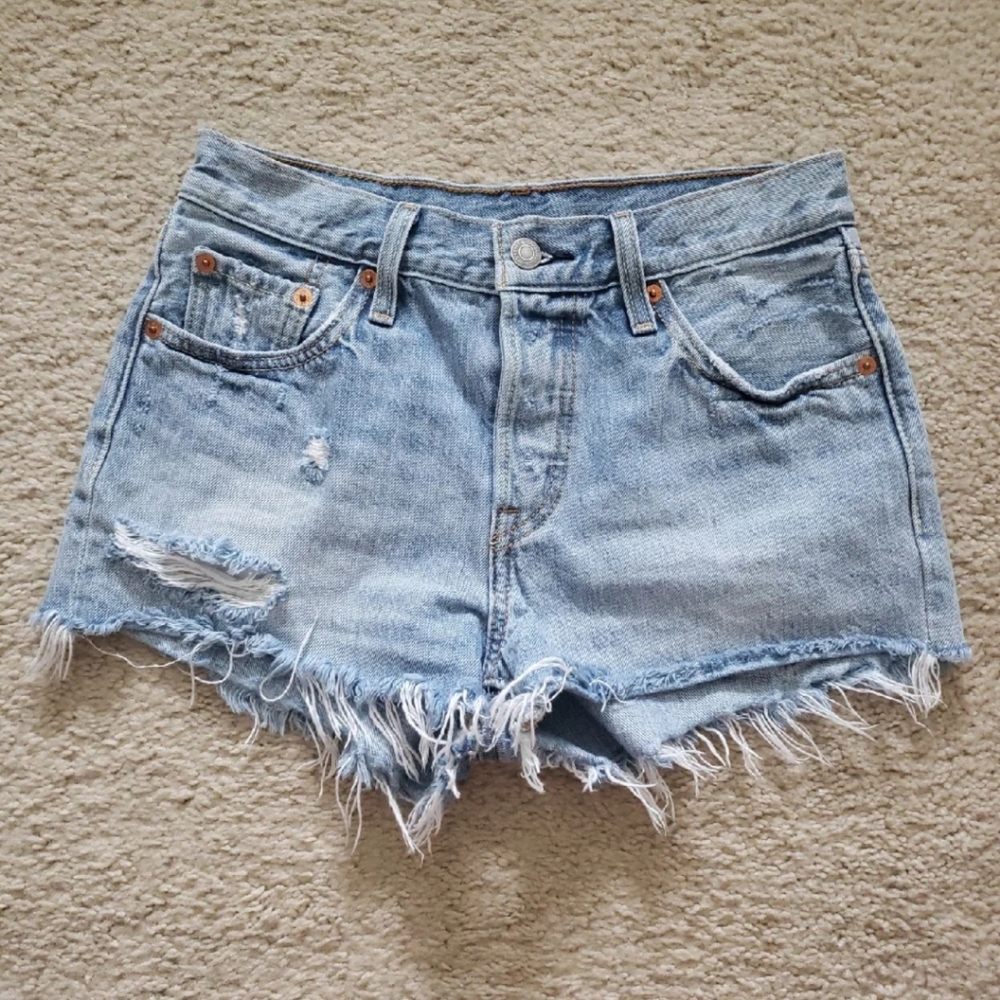 Levi shorts